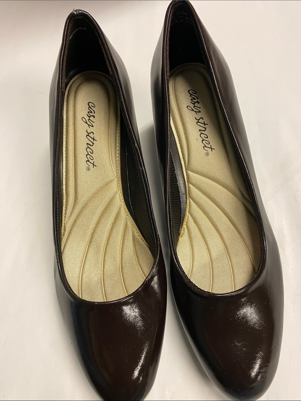 easy street Brown Patent Rounded-Toe Ballet Flats size 9N H-1